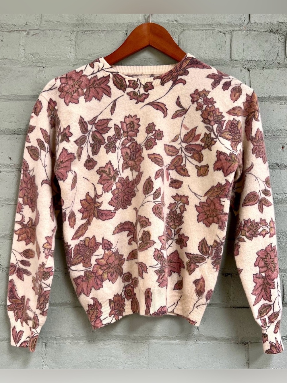 Floral Crewneck Sweater in Pink & Beige Like New